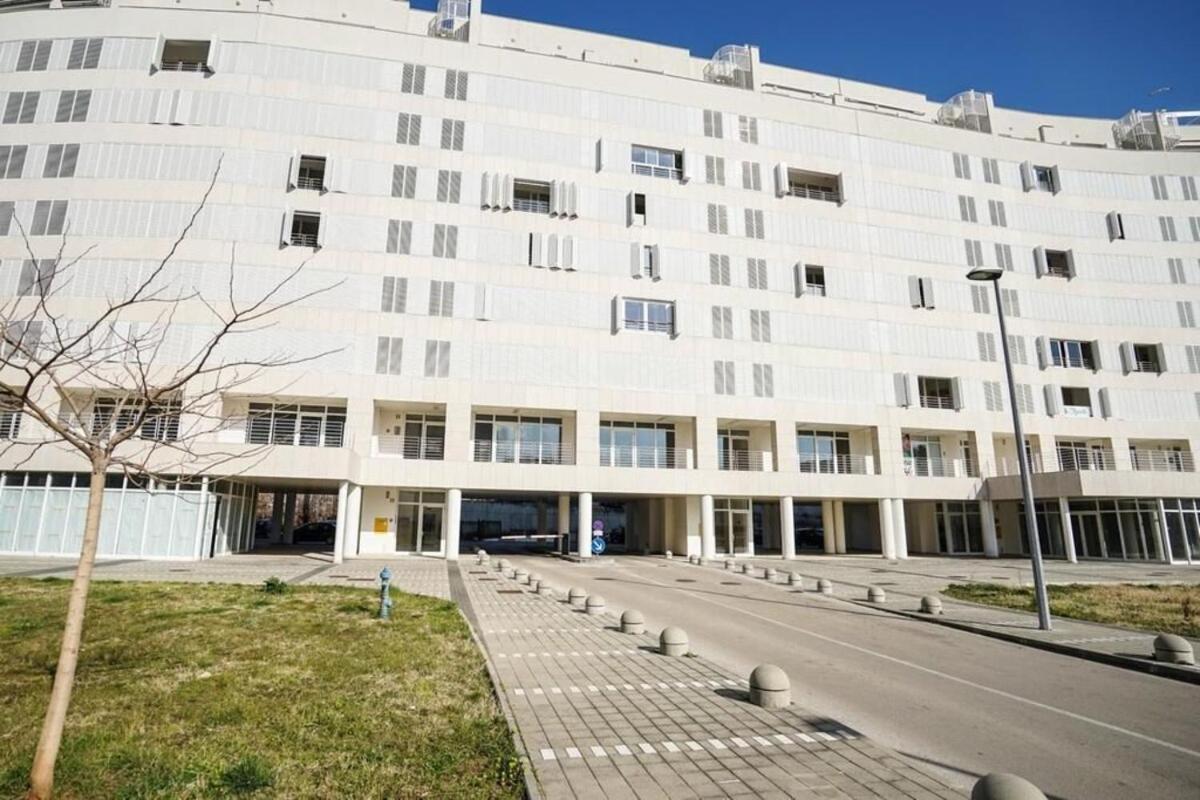 Apartment Zara White Exterior photo